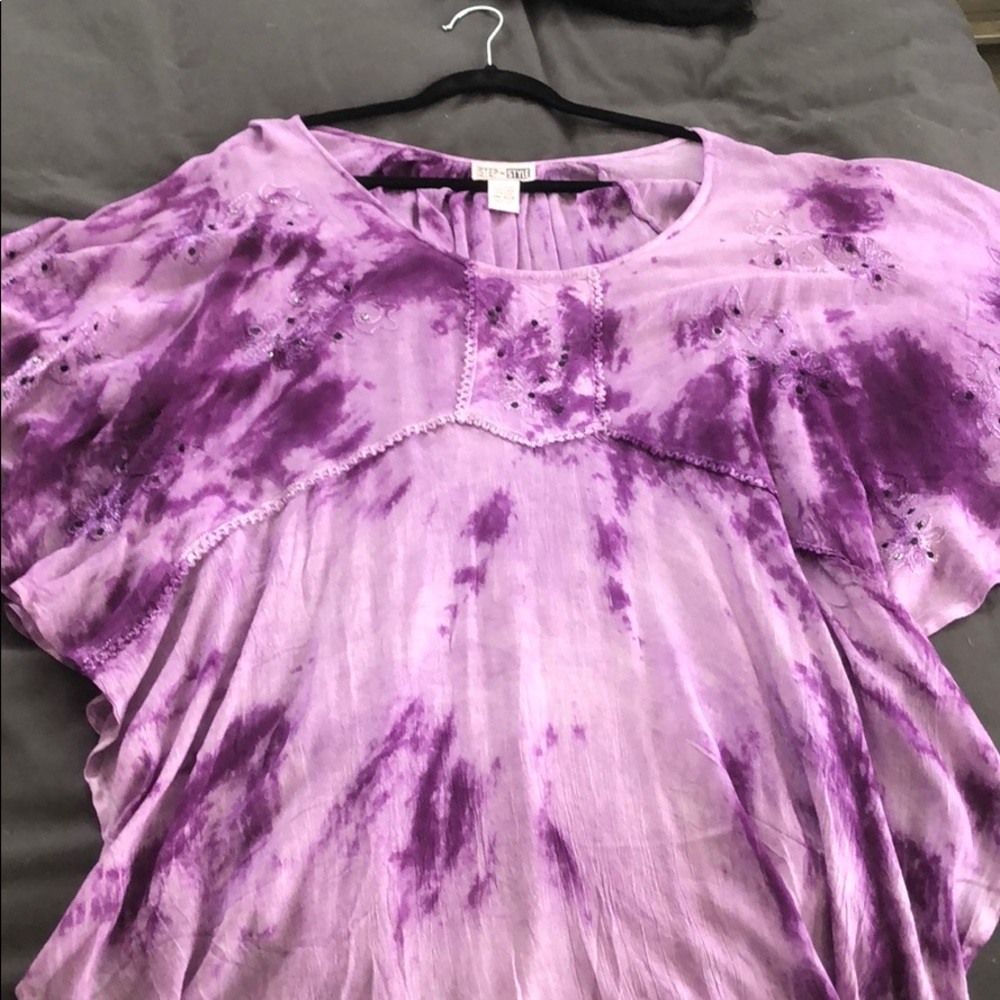 WOMENS PURPLE TOP W/ SEQUINS